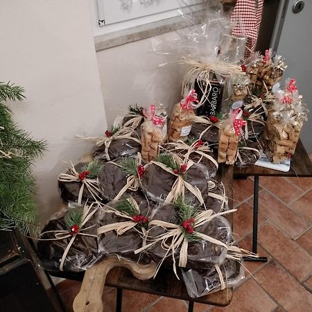 Alla Porta Di Sotto B&B Fivizzano Dış mekan fotoğraf