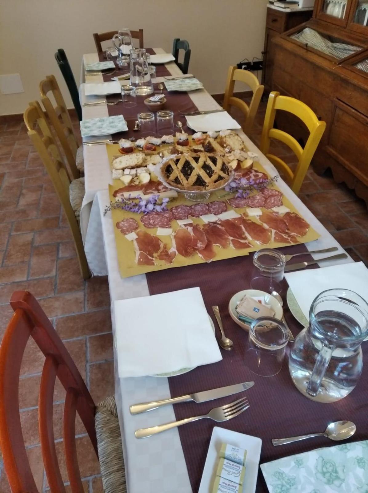 Alla Porta Di Sotto B&B Fivizzano Dış mekan fotoğraf